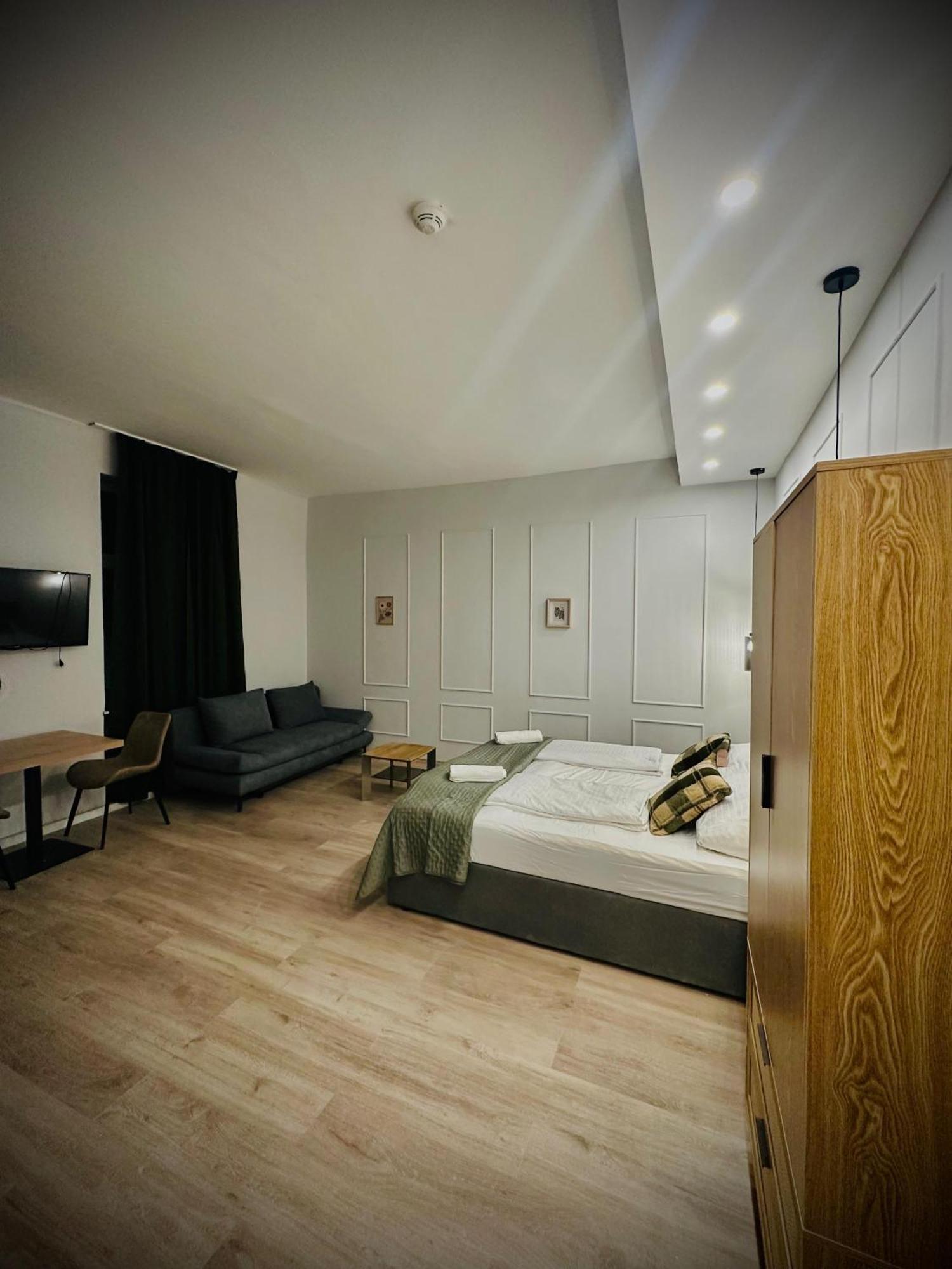 Private And Elegant In Residential Apartment
