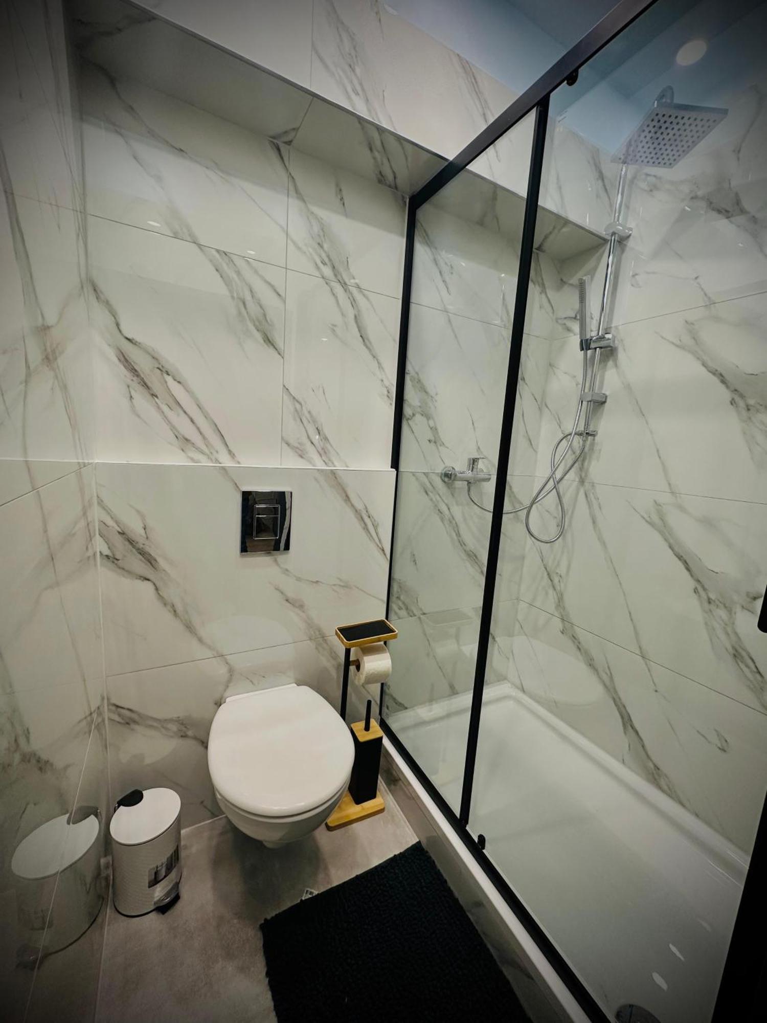 Apartment Private And Elegant In Residential Wien